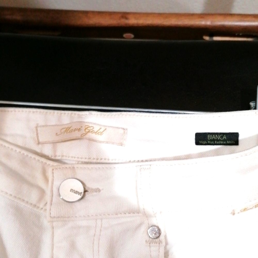 Mavi High Rise White Jeans with Crisp Finish